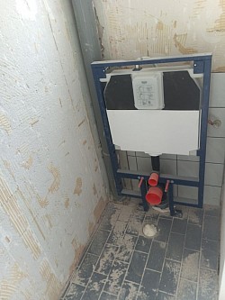 Wc renovatie, hangtoilet